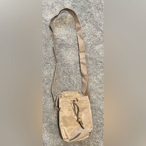 Adrienne Vittadini Crossbody Water Bottle Sling bag